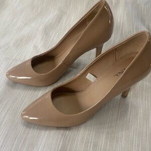 Nude patent heels